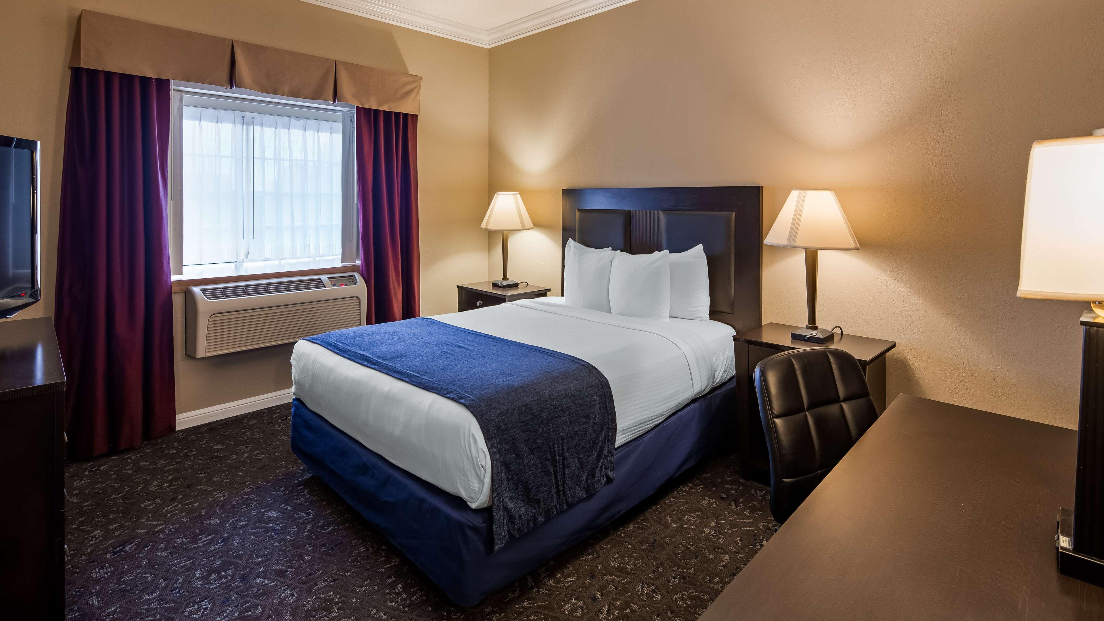 Best Western Greenfield Inn Allen Park Экстерьер фото