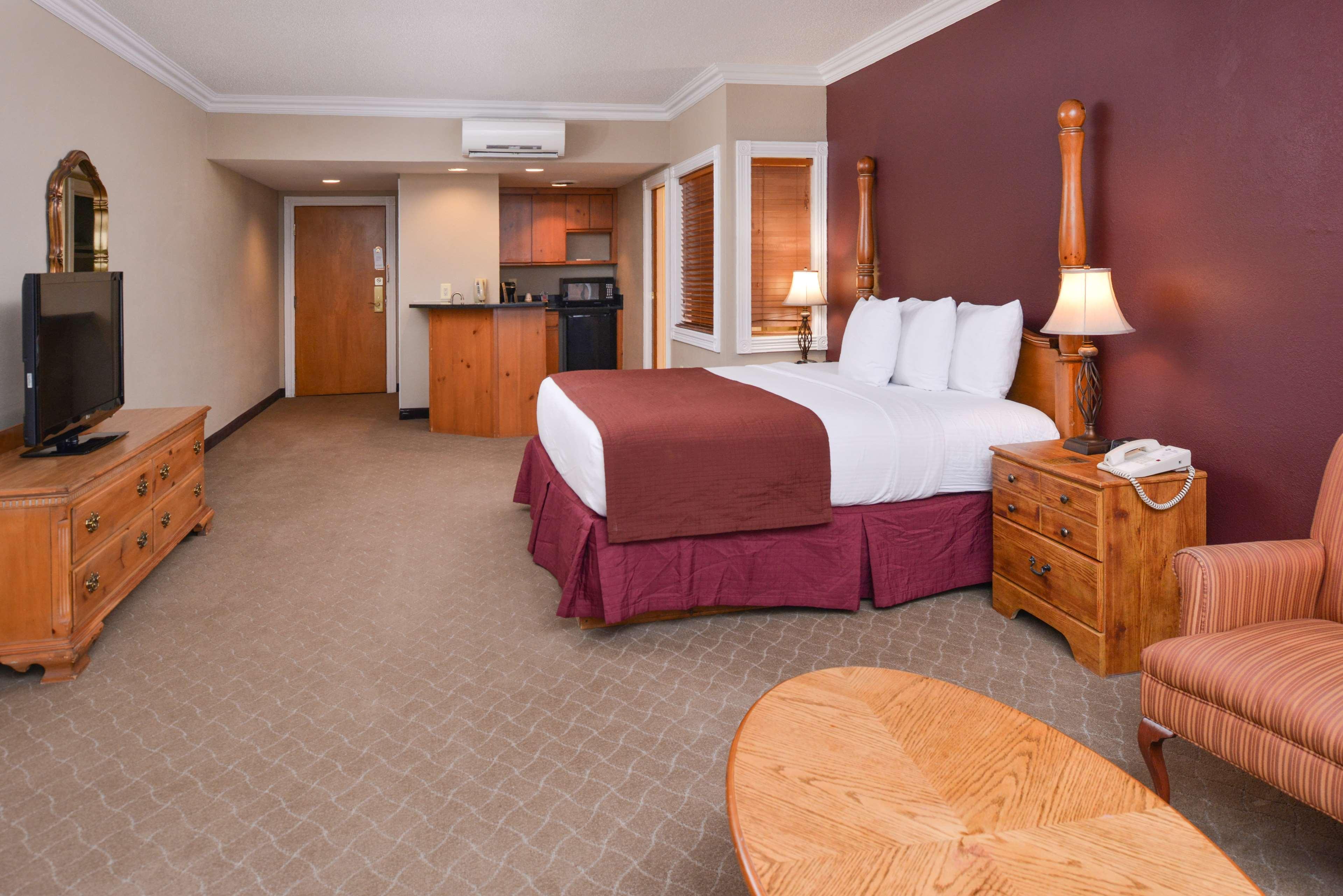 Best Western Greenfield Inn Allen Park Экстерьер фото