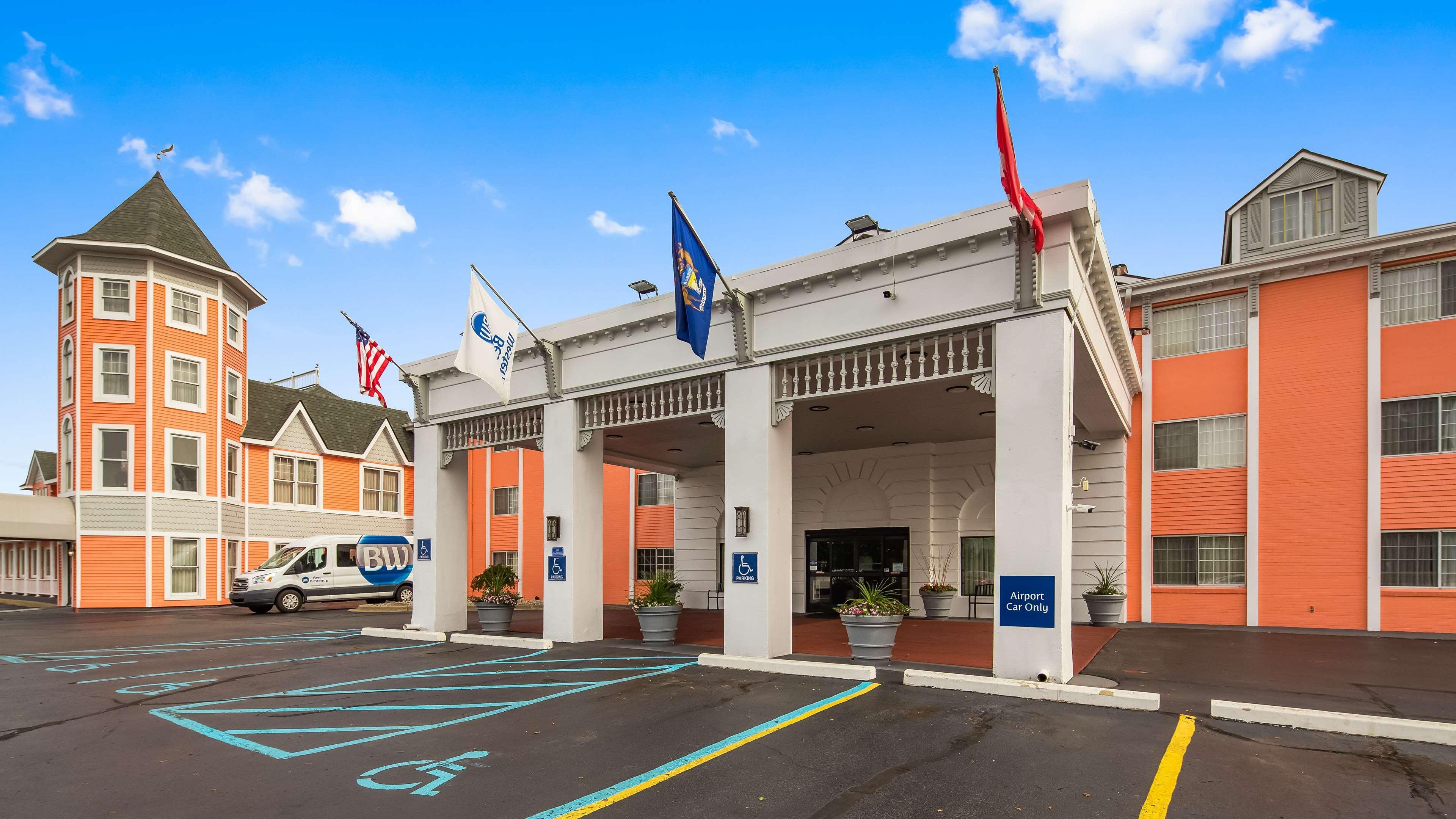 Best Western Greenfield Inn Allen Park Экстерьер фото